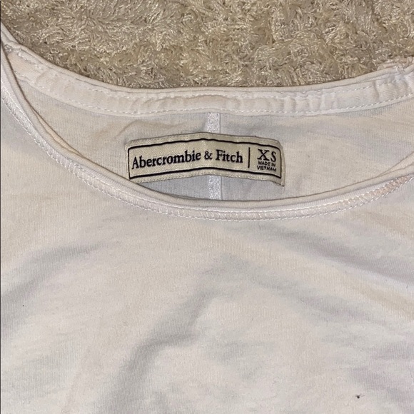 White long sleeve with ruffles sleeves - Picture 3 of 4